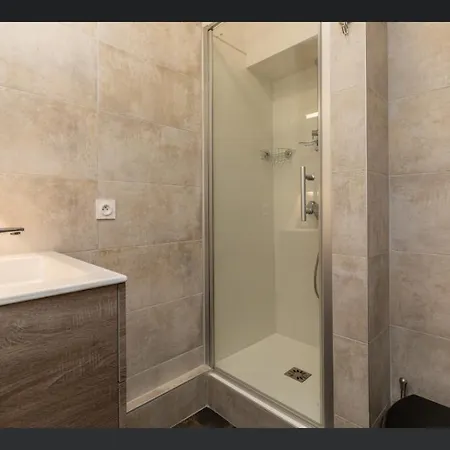 Standing Bellecour Perrache Apartment Lyon Exterior photo